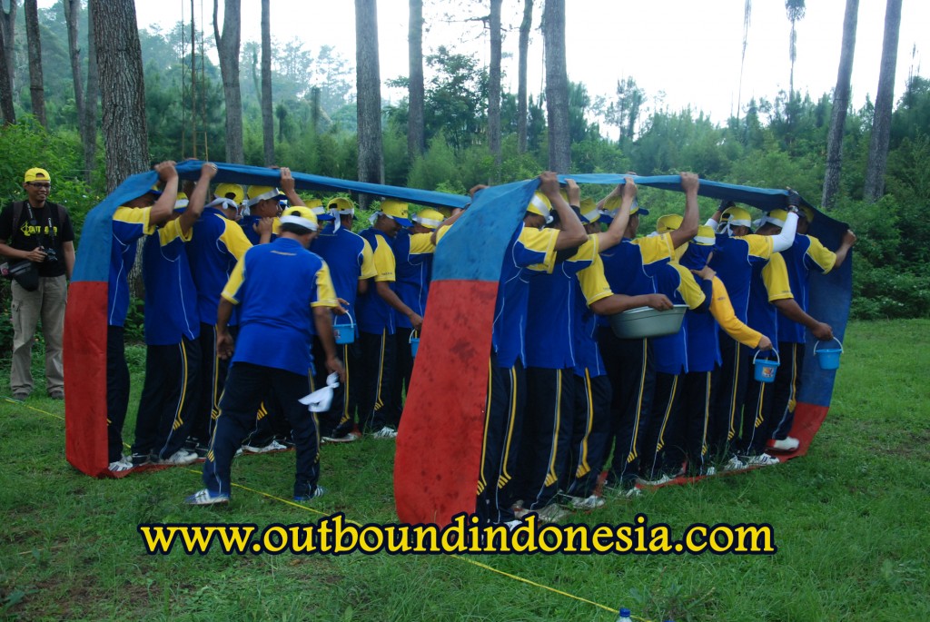 OUTBOUND MEMBANGUN BUDAYA PATUH ATURAN UNTUK MEWUJUDKAN PDAM KABUPATEN MALANG GELOMBANG 3 YANG LEBIH BAIK DI COBAN RONDO BATU, www.outboundindonesia.com, 081 334 664 876 outbound training adalah,outbound training program,outbound training,outbound training definition,outbound training di batu malang,outbound training di jawa timur,fungsi outbound training,fasilitator outbound training,games outbound game training,game outbound training,outbound indonesia,outbound indonesia.com,outbound di indonesia,outbound terbaik di indonesia,outbound terbesar di indonesia,outbound travel agents in indonesia,outbound di malang malang indonesia,indonesia outbound tour operators,outbound training indonesia